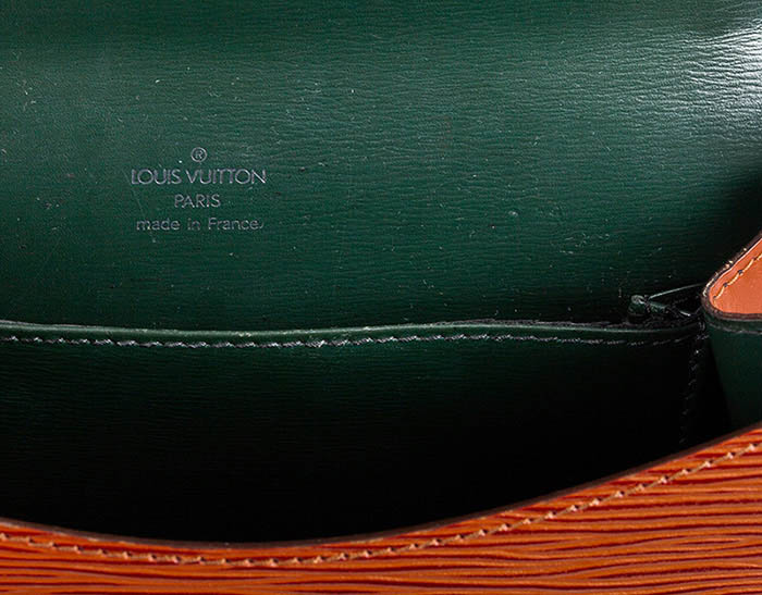 SERPUI Farah straw clutch bag  Louis Vuitton Saumur Shoulder bag